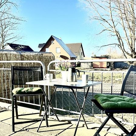 F-1010 Strandhaus Moenchgut Bed&Breakfast Dz 28 Terrasse Strandnah, Inkl Fruehstueck Lobbe Exteriör bild