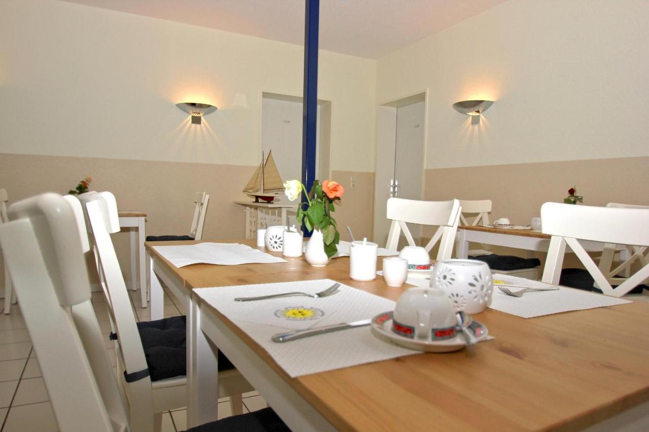 F-1010 Strandhaus Moenchgut Bed&Breakfast Dz 28 Terrasse Strandnah, Inkl Fruehstueck Lobbe Exteriör bild