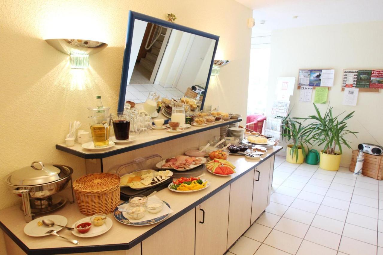 F-1010 Strandhaus Moenchgut Bed&Breakfast Dz 28 Terrasse Strandnah, Inkl Fruehstueck Lobbe Exteriör bild